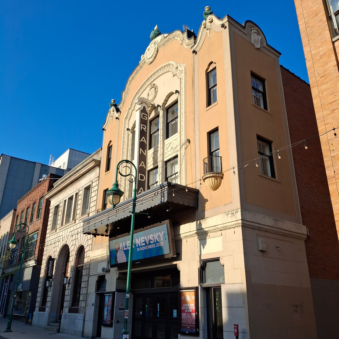 Granada de Sherbrooke (Animación)