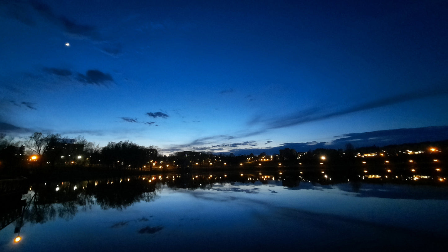 La Lune Du Lac Des Nations 15 Mai 2021