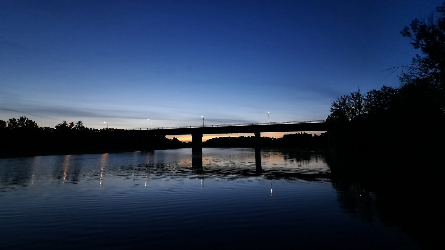 L’aube Bleue Du 25 Mai 2021 (Vue T1)