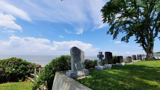 Le Dernier Repos Sur Le Fleuve St-Laurent 29 Juin 2021 (Jour 7) Nuages Blancs Et Ciel Bleu