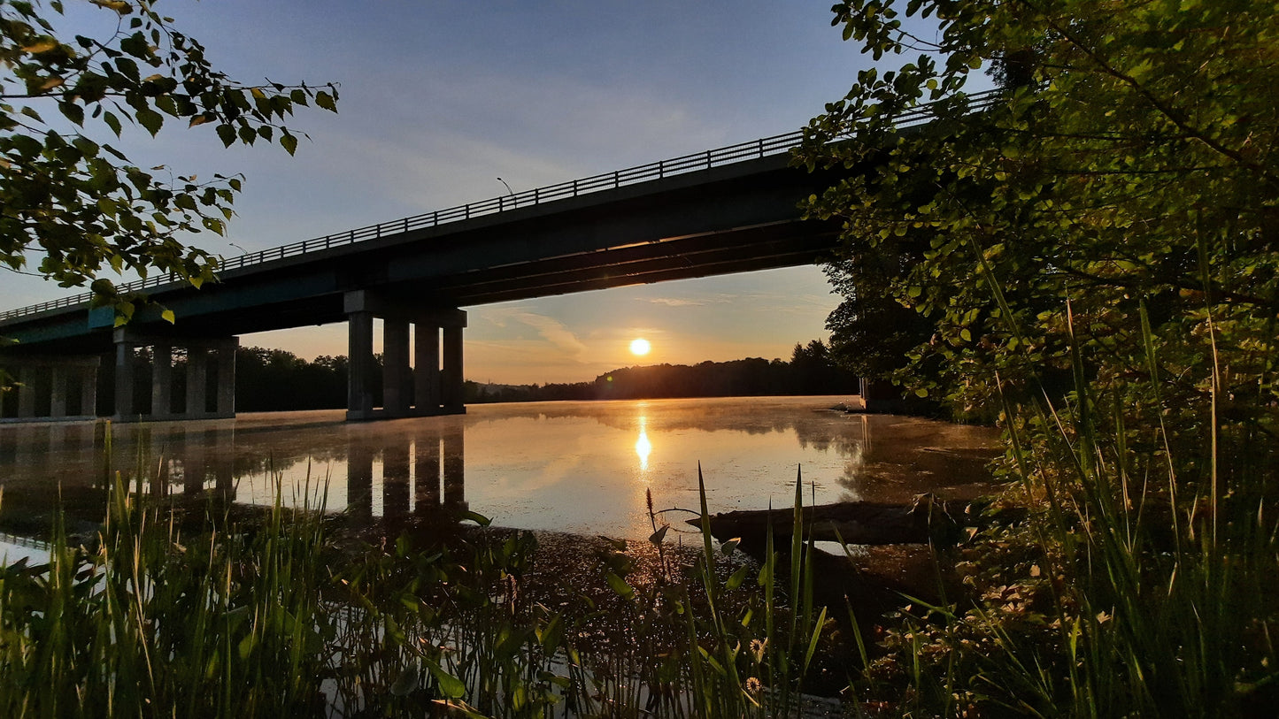 Soleil De Sherbrooke 11 Juillet 2021 (Vue K1) Rivière Magog Et Pont Jacques Cartier 5H54