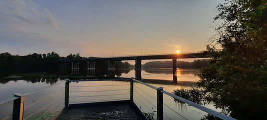 Soleil Du 21 Août 2021 (Vue Pt1) 6H45 Pont Jacques Cartier De Sherbrooke Et Rivière Magog Au Parc