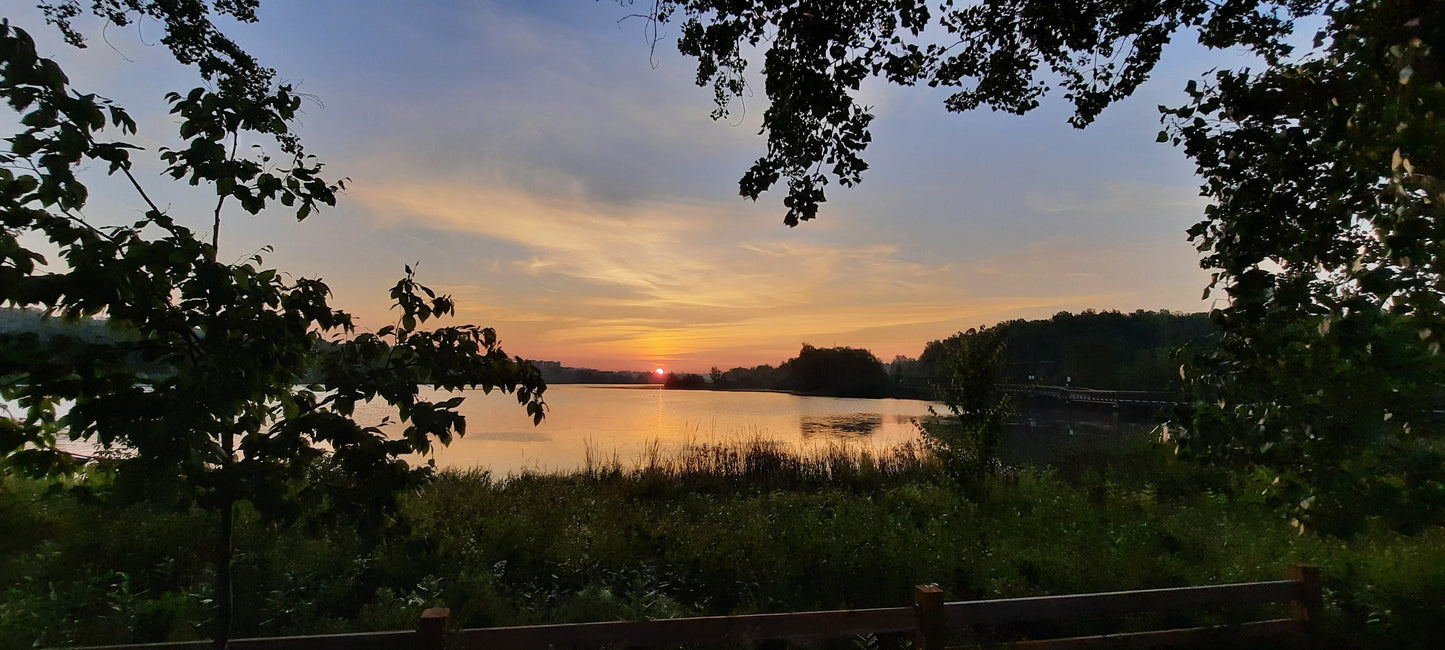 Soleil Rouge Du 22 Août 2021 (Vue Bp2) Lac Des Nations De Sherbrooke 6H06