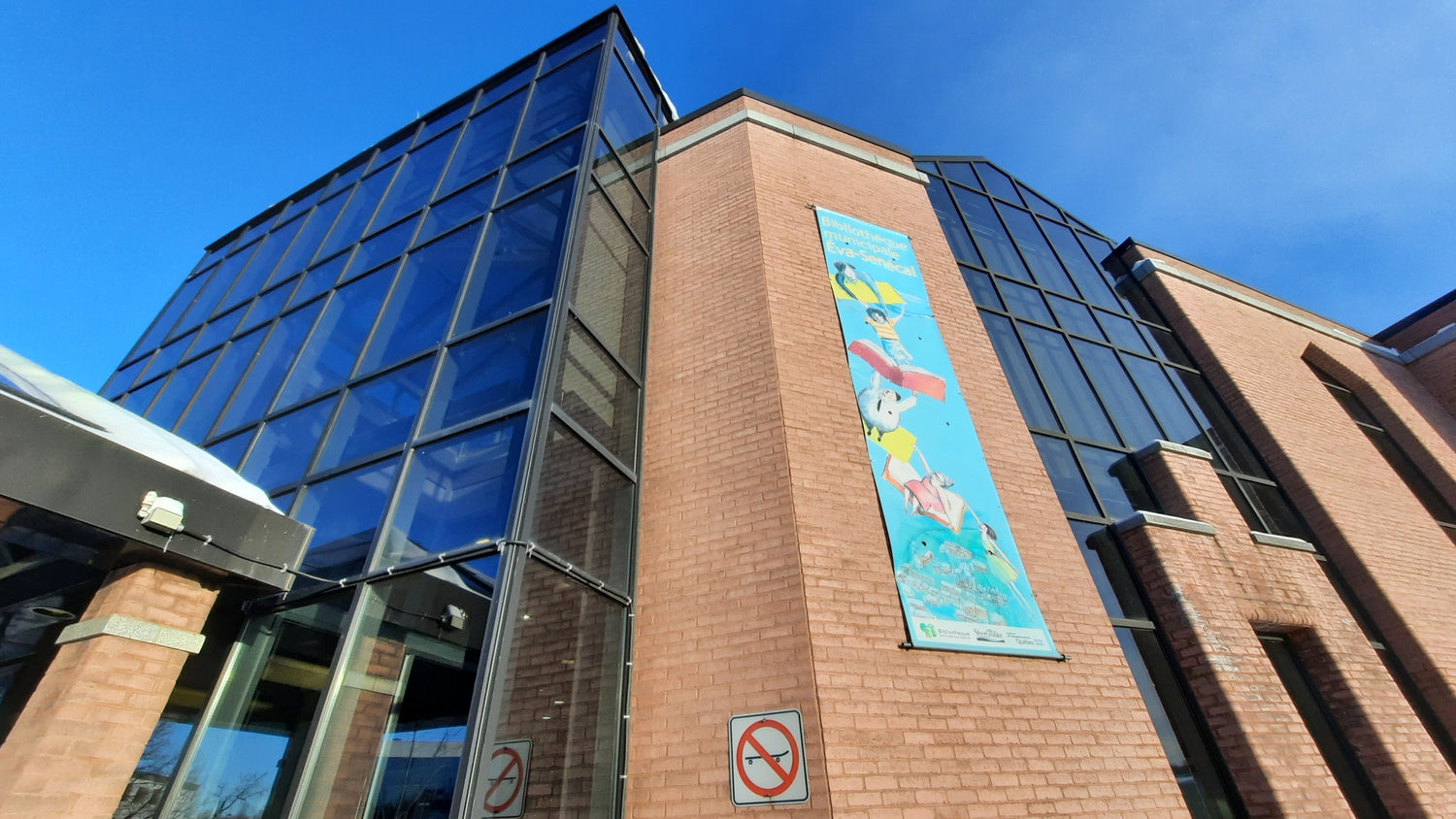 Bibliothèque Municipale Éva-Senécal De Sherbrooke