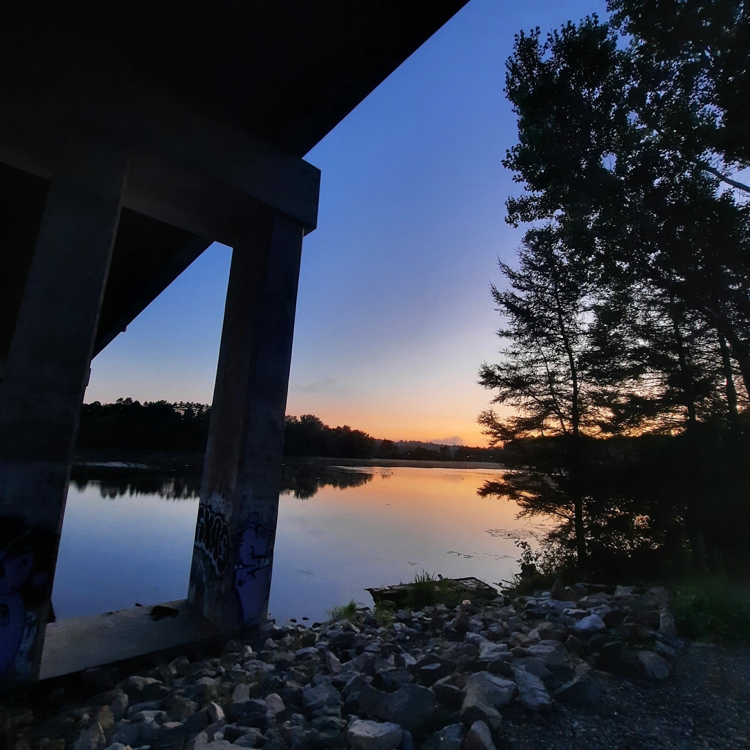 Sous le pont (Vue Spne)