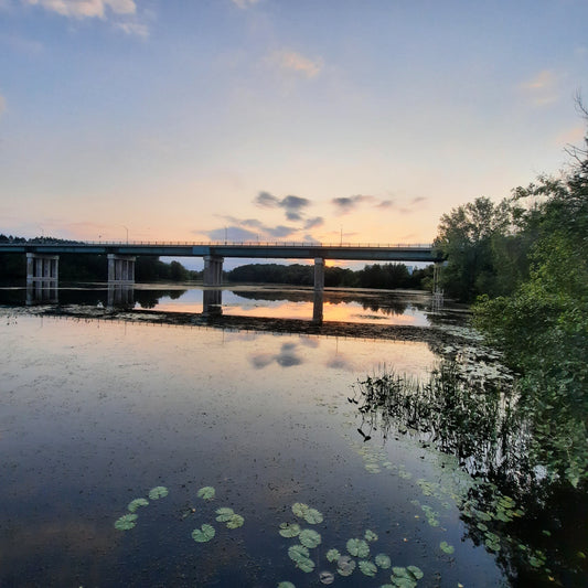 2023-09-03 Le Pont Jacques-Cartier De Sherbrooke (Vue T1) Lever Du Soleil