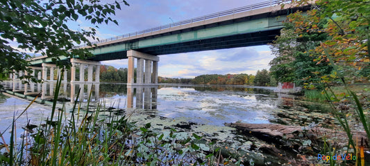 22 Septembre 2021 18H16 (Vue K1) Rivière Magog À Sherbrooke. Pont Jacques Cartier