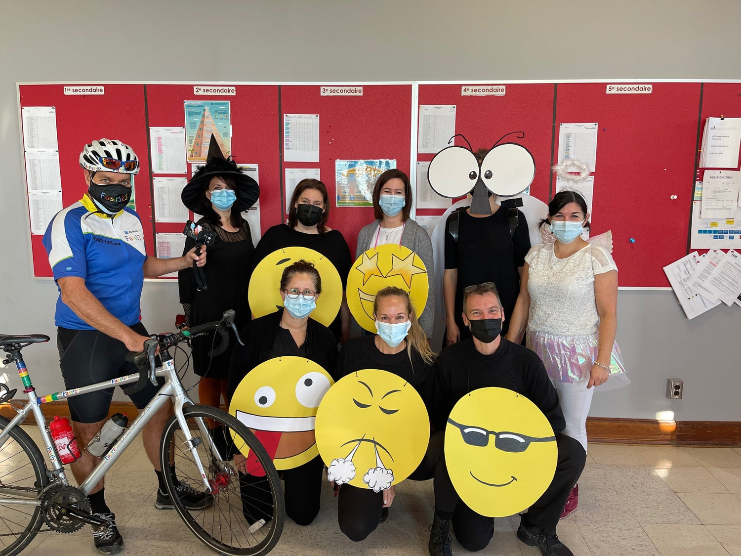 Fast123 Se Déguise En Vélo Au Collège Mont-Notre Dame De Sherbrooke Le 31 Octobre 2021