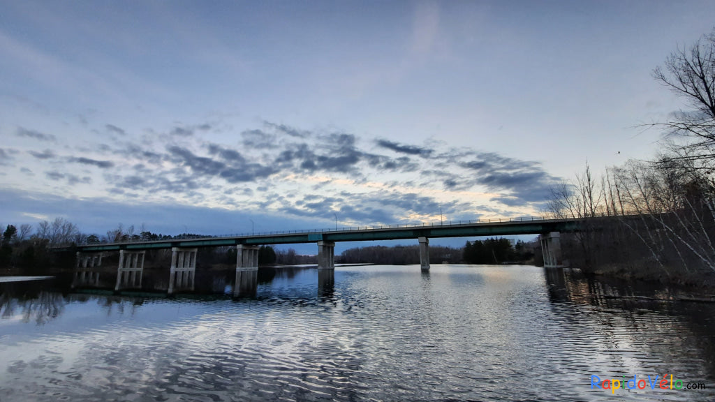 Le Pont Jacques Cartier De Sherbrooke Et Les Nuages Du Jour Photo Numérique